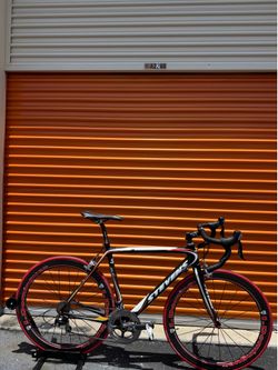 Full carbon road bike stevens 2/10 size 54