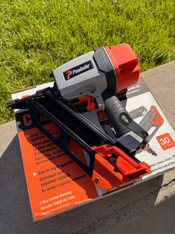 Paslode Pneumatic 3-1/4” 30 Degree Compact Framing Nailer