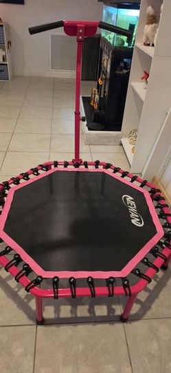 Newan Mini Fitness Trampoline with Handle Bar