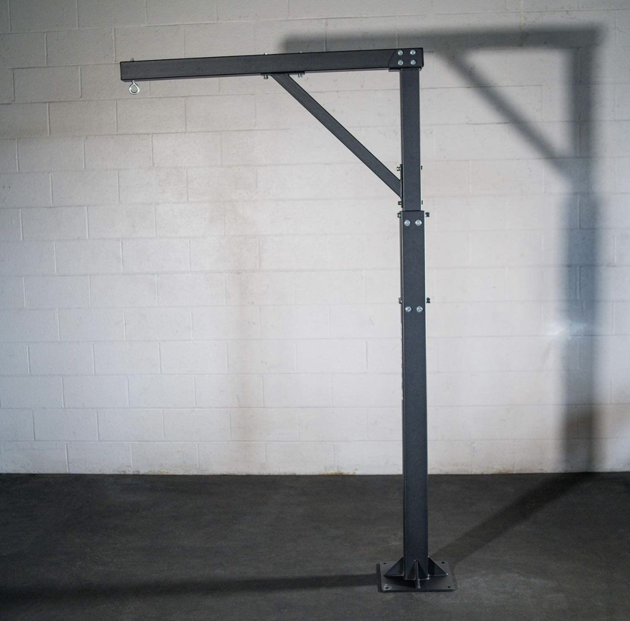 Titan Fitness 6ft-8ft Heavy Bag Stand