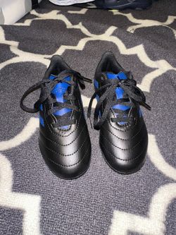 Soccer Shoes Size 12k