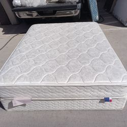 Queen Mattress And Box Spring 