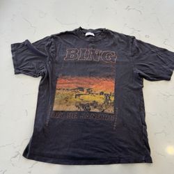 Tee Size Medium T-Shirt Summer 2022 World Tour
