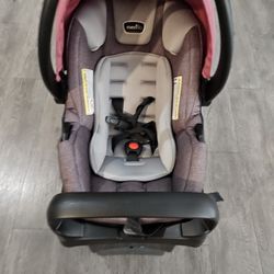 Evenflo Infants  Car Seat With Base.