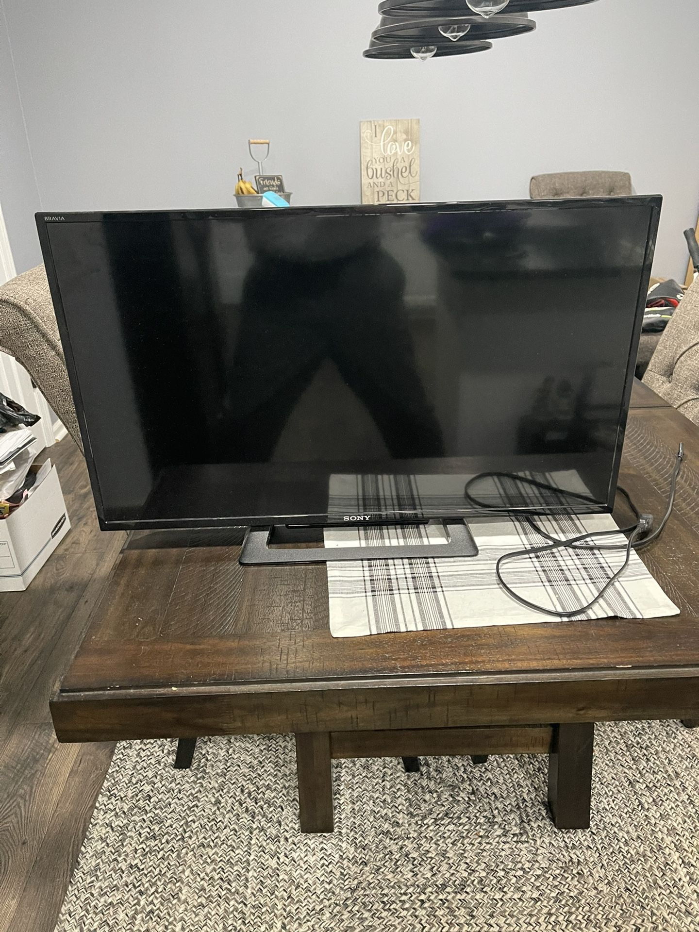 32 Inch Sony TV For Sale