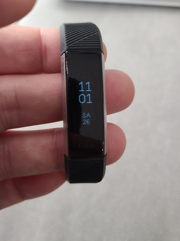 Fitbit Alta HR - Fitness Tracker - Small band