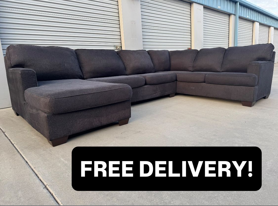 FREE DELIVERY || Ashley’s Furniture 3Pc Sectional