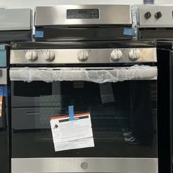 GE 30 inch 5.0 cu. ft. Freestanding Gas Range w/Griddle
