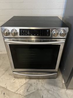 Samsung Flat-Top Electric Stove for Sale!