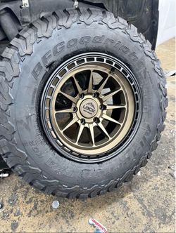 17” LOCK OFFROAD WHEELS BFGOODRICH KO2 PACKAGE 1,500