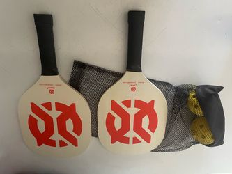 Pickle ball set -  perfect condition
