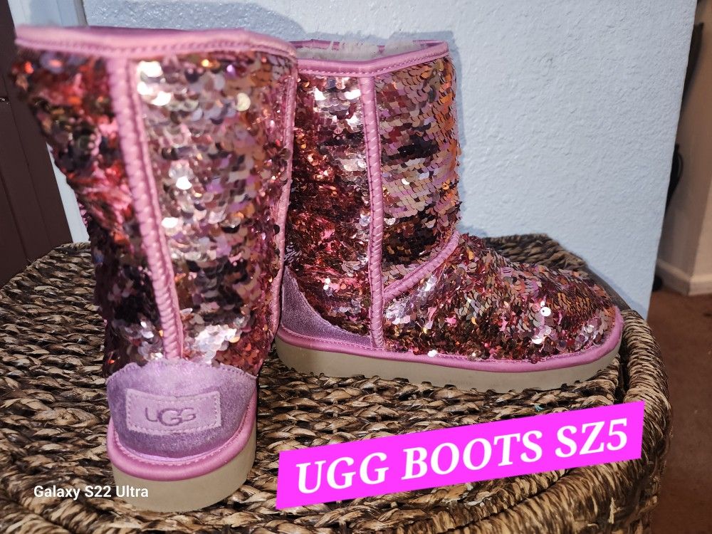 UGG BOOTS SZ 5
