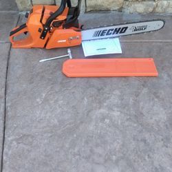 Echo Chainsaw 20in Gas 590 New 