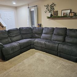 La-z-Boy Sectional With 3 Reclining Chairs " Lazyboy "