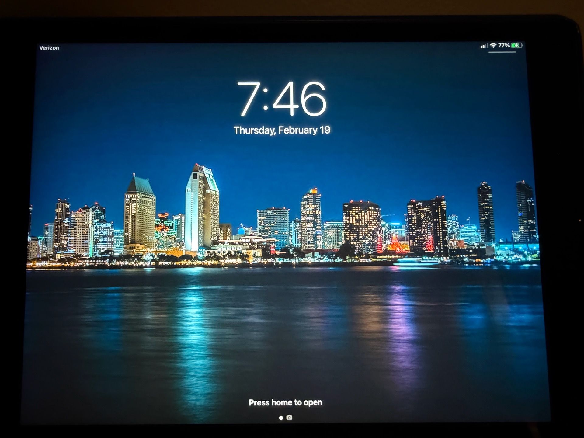 Great used iPad 7th generation 10.2” screen with protector /unlocked / Gps/wifi/ cellular $150 original owner