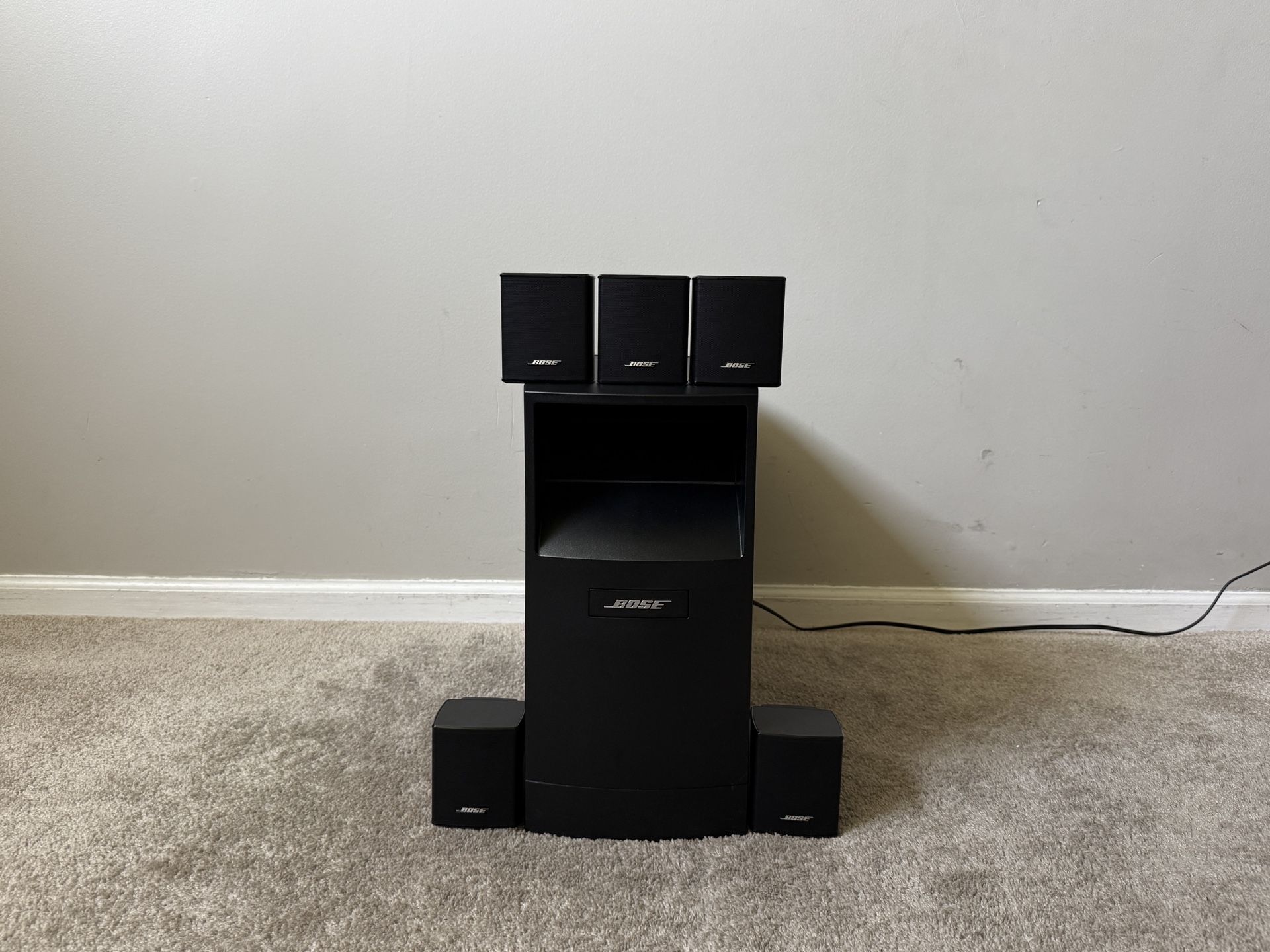 Bose Acoustimass 6 Module 5.1 Home Theater Surround Speaker System Subwoofer and 5 Speakers