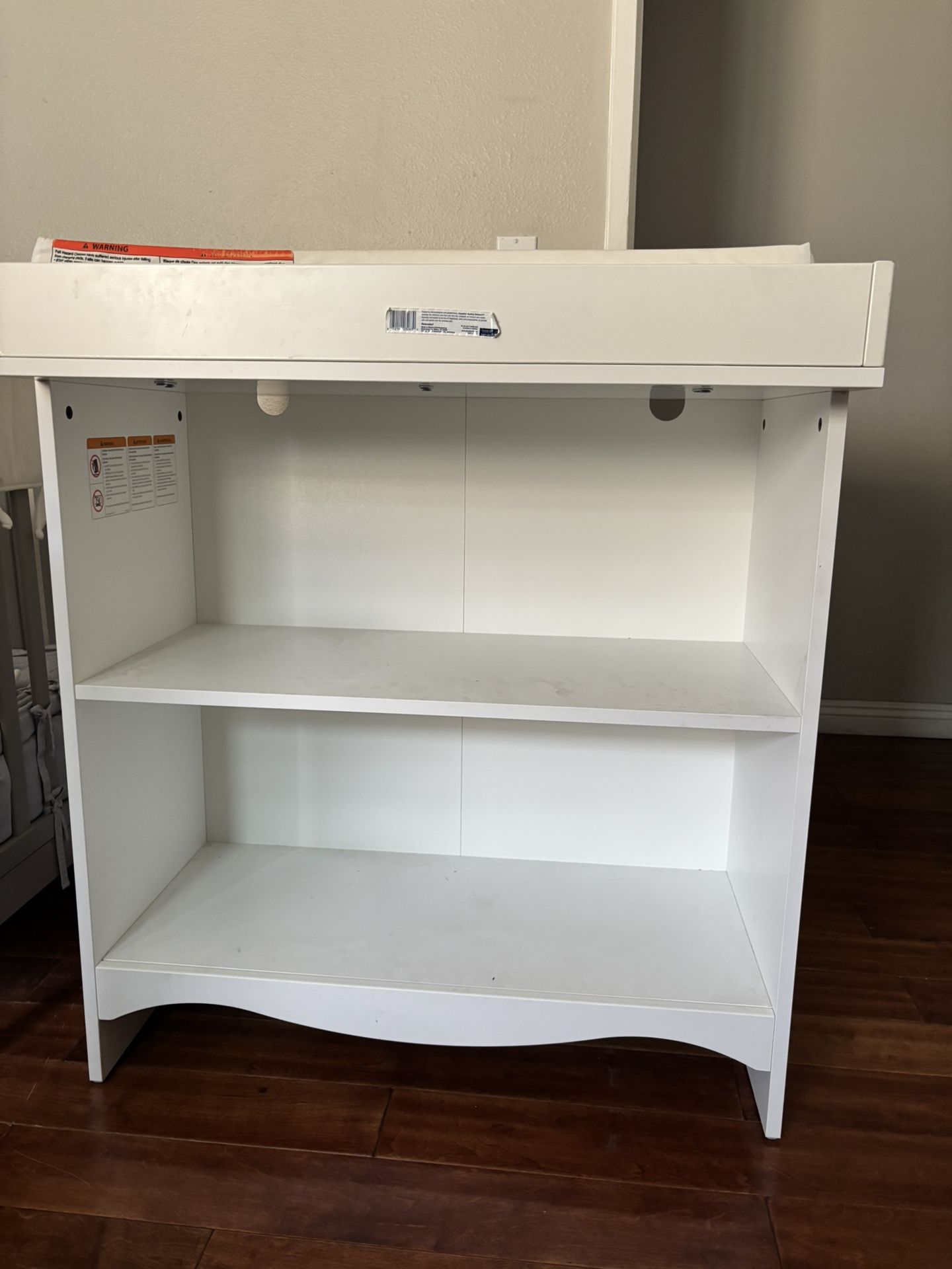 Changing table/bookshelf, white