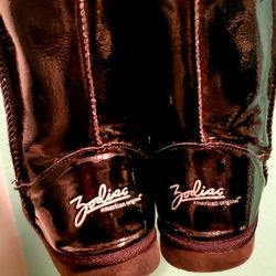 Zodiac Black Patten Ugg Style Boots..size 5 Womens...Great Condition!