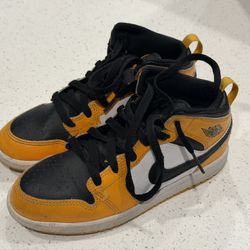 Nike Jordan 1 - All Size 2y