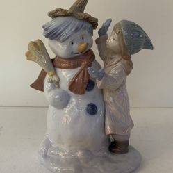 Lladro Talk to Me Snowman