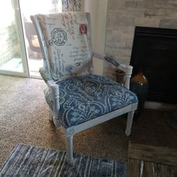 Farmhouse Style Chair 