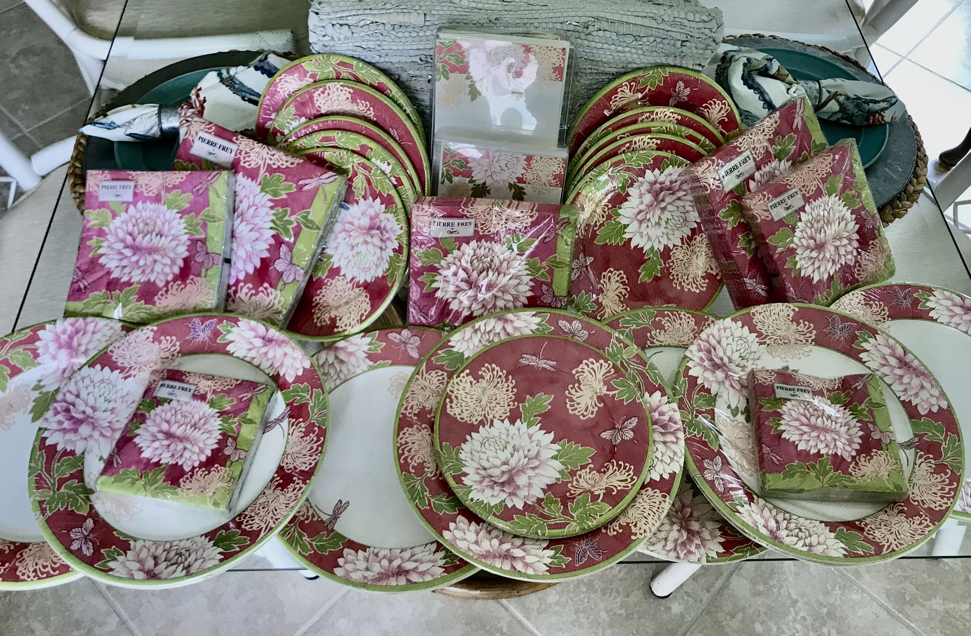 Caspari Luxury Paper Party Goods