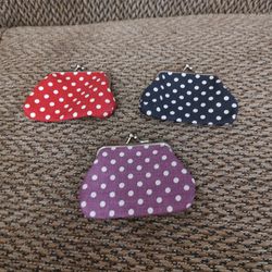 CHANGE PURSE.  $2 EACH.  ALL 3 FOR $5.  NEW. PICKUP ONLY.