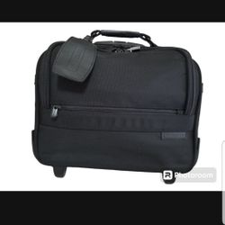 Briggs & Riley Baseline 2 Wheel Rolling Cabin Duffel Bag Suitcase

** Price Is Firm**