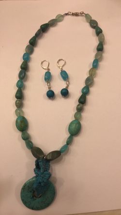 Turquoise pendant and mix semiprecious stones necklace 20’