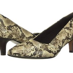 Clarks Women's Linvale Sage Pump #1054