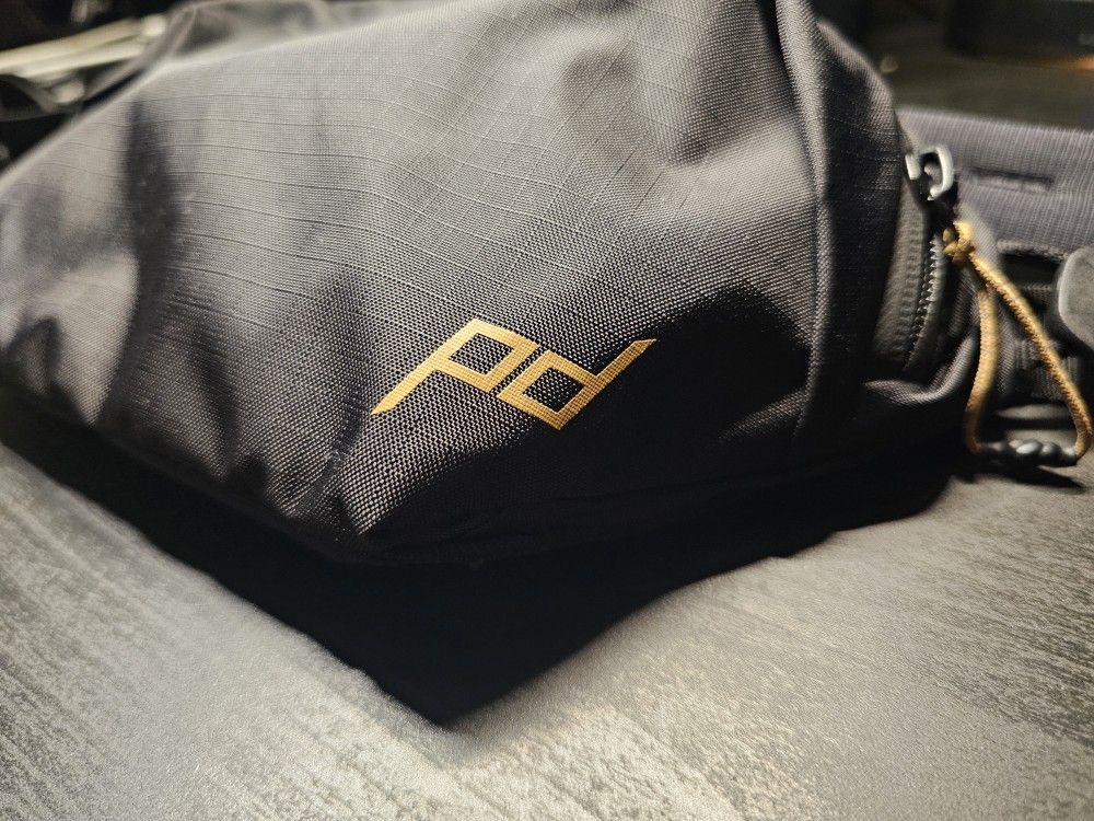 Peak Design Outdoor Sling 2L