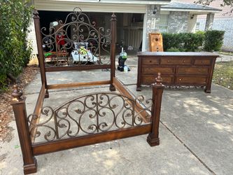 Queen Solid Wood Bedroom