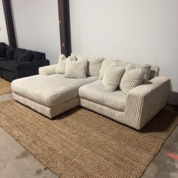 Off-White Sectional Sofa 🚛 Delivery Available