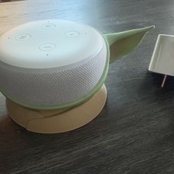 Amazon Echo Speaker With Baby Yoda/Grogu Stand 