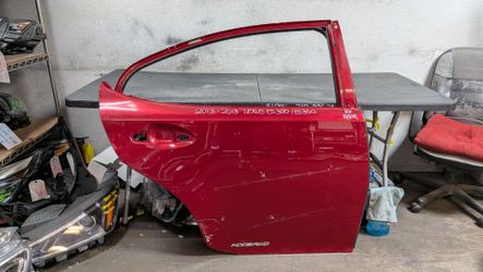 2013-2014-2015-2016-2017-2018 LEXUS ES ES300 RIGHT REAR DOOR OEM USED #10902