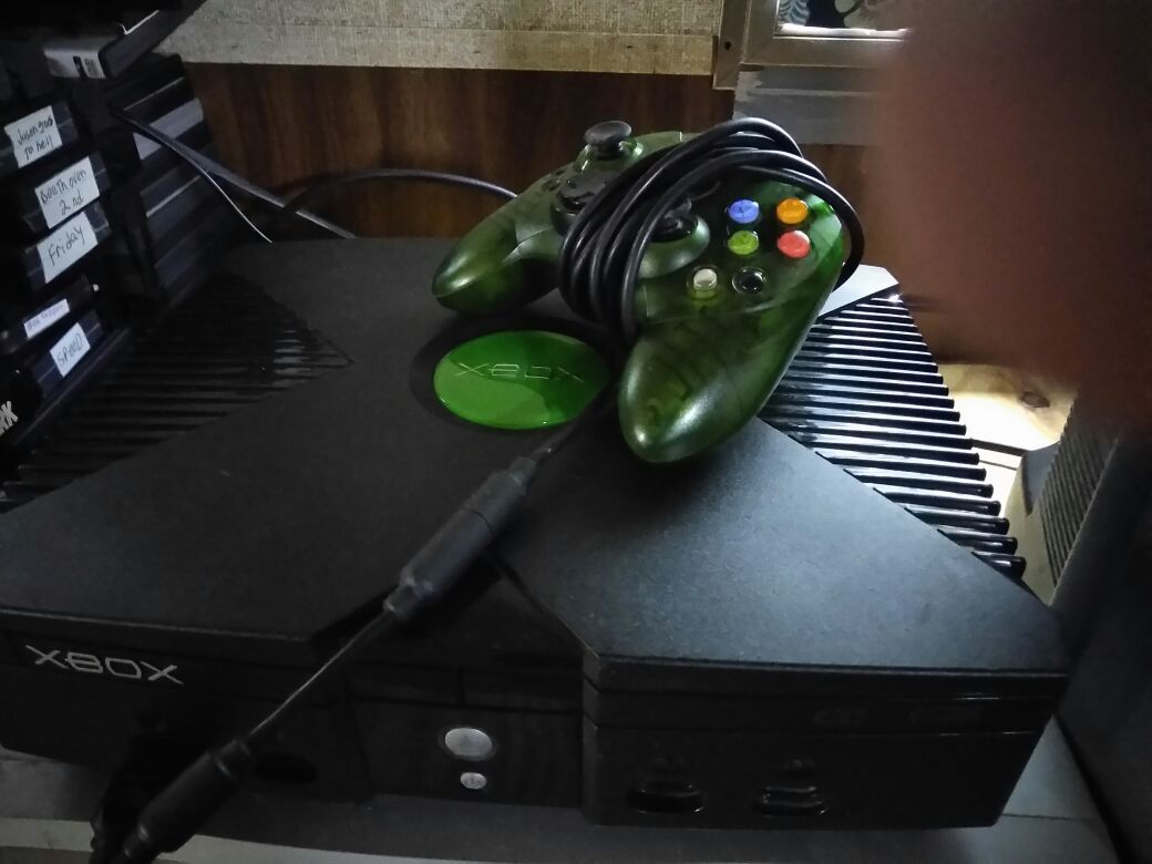 Xbox original, one controller and one game.