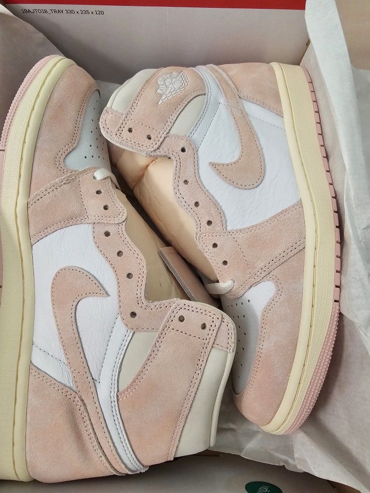  Women's Jordan 1 Retro High OG- BRAND NEW In Box
