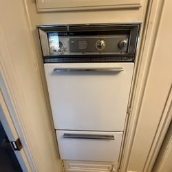 GM Frigidaire deluxe Oven (1969)
