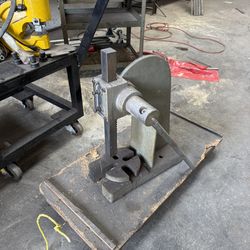 Heavy duty arbor press
