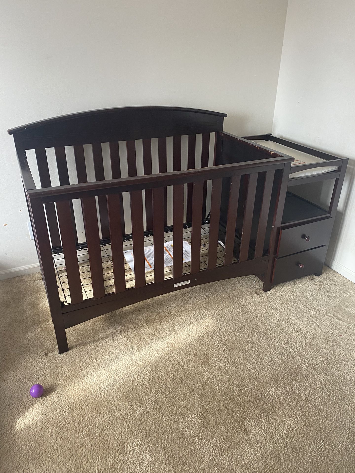 Baby Crib With Changing Table