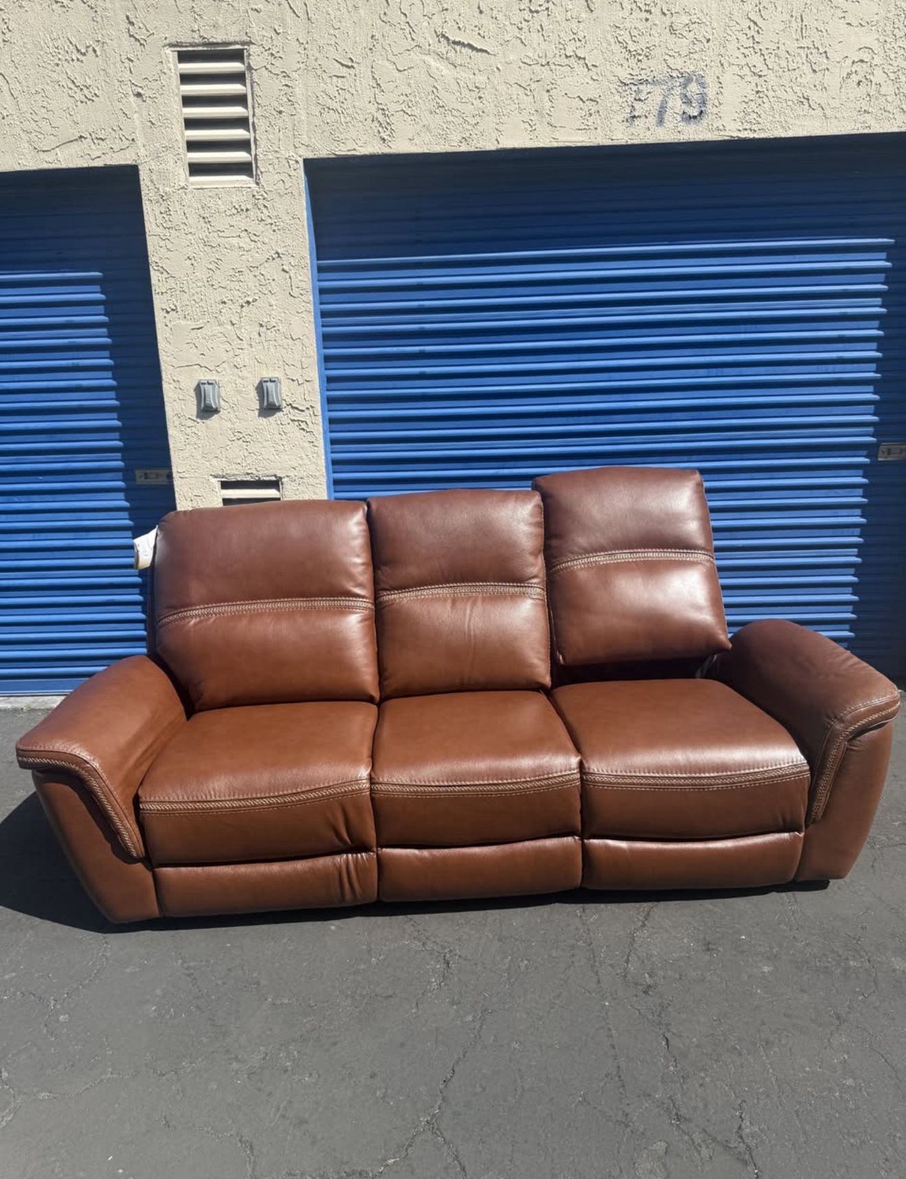 Oliver Leather Power Reclining Sofa