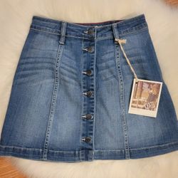 New Skirt Sz Small