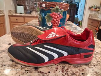 Indoor soccer shoes us size 11