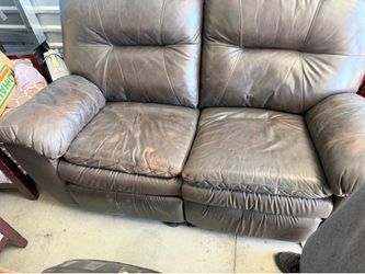 Double reclining sofa