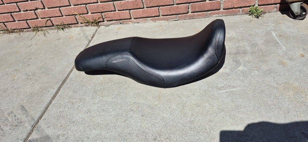 Harley-Davidson Sissy Bar And Seat