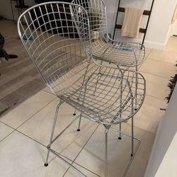 Modern Bar Stool Set ! 