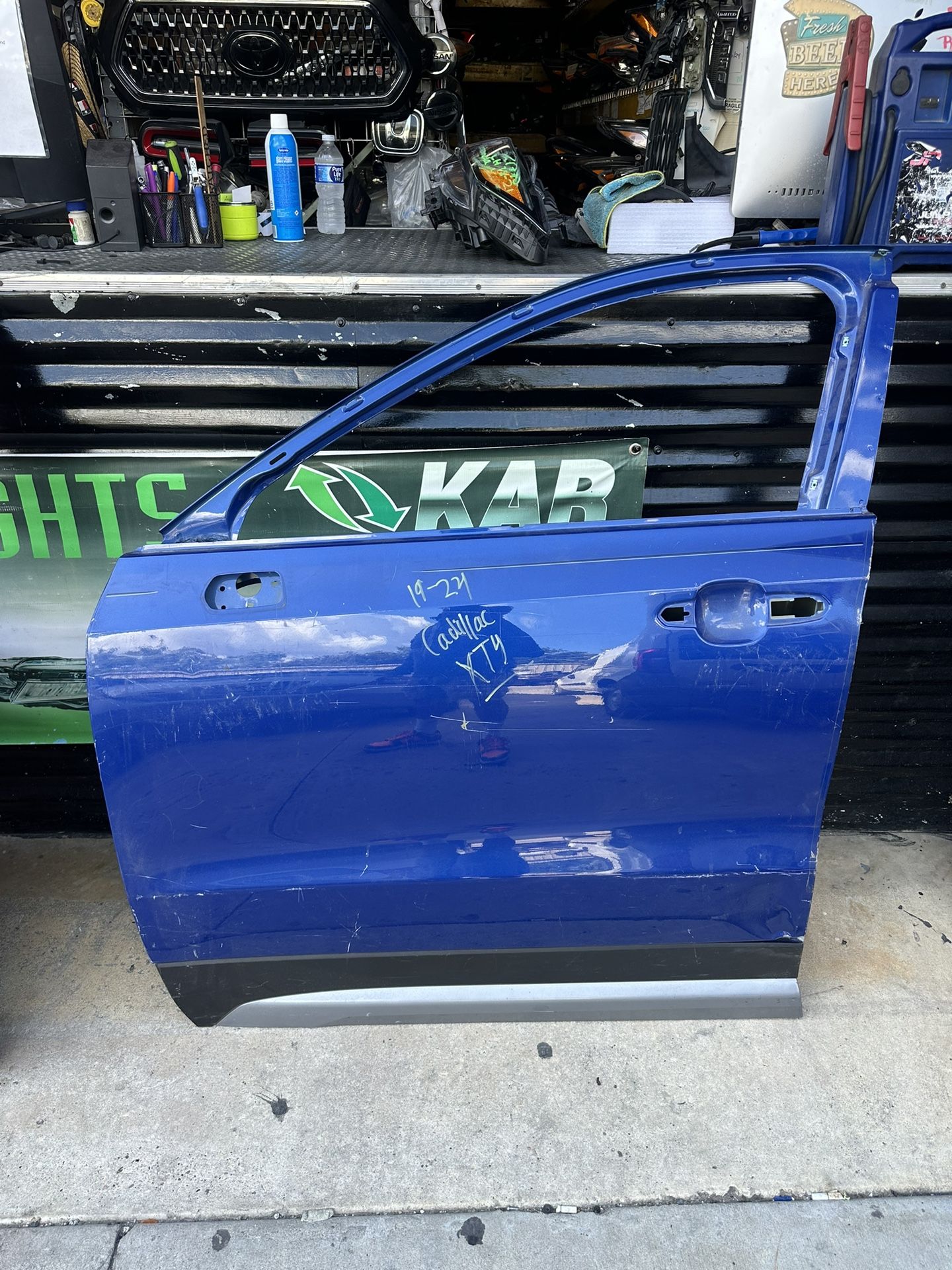 2019-2025 Cadillac Xt4 Door Oem