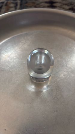 Eskimo paper stopper