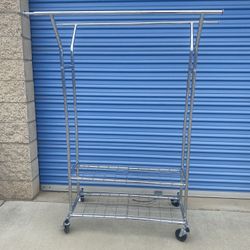 Metal Rolling T-Shirt Rack