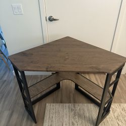 Corner Desk